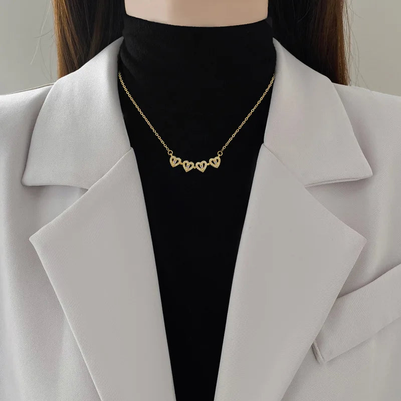 Magnetic Four-Leaf Clover Heart Necklace